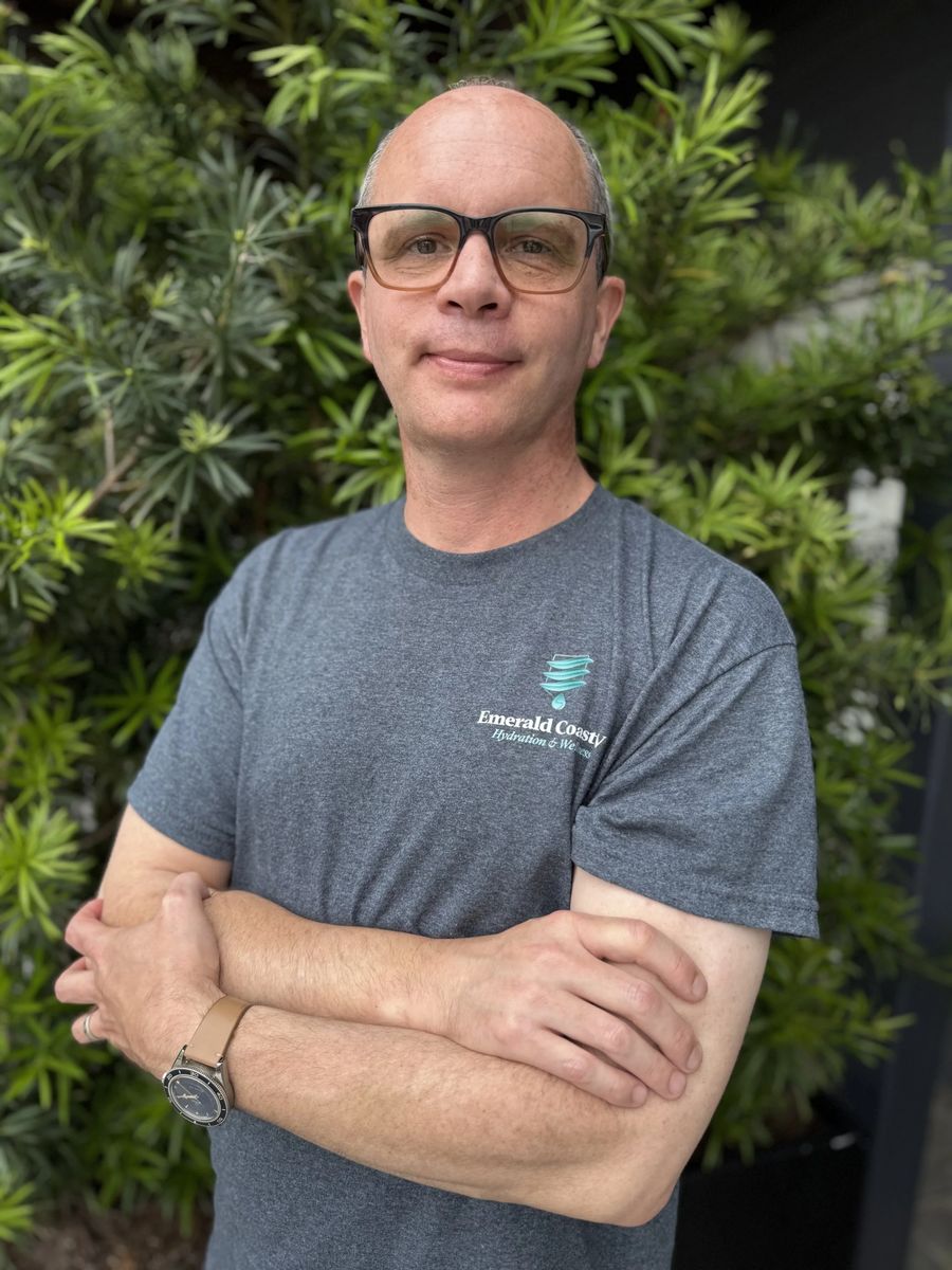 A member of the Emerald Coast nursing team